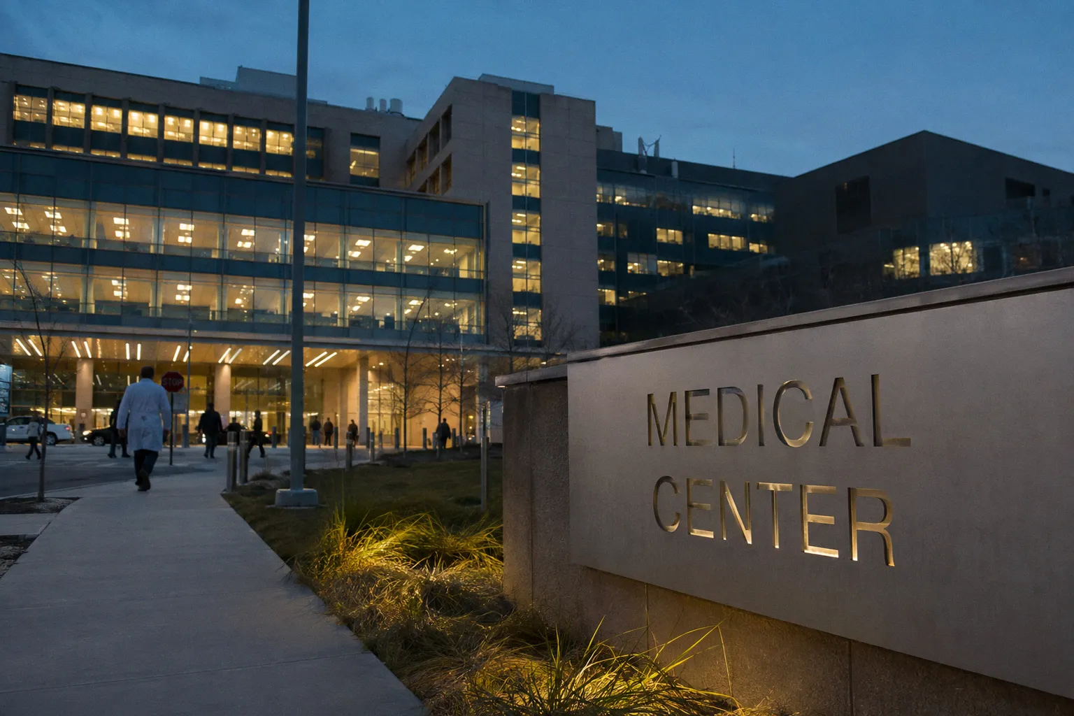FDA Clears PrecivityAD2 Blood Test for Alzheimer’s Pathology Assessment